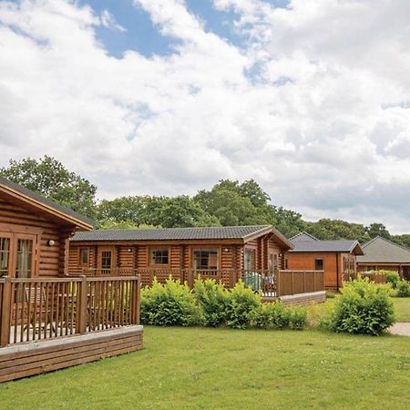 Langmere Lakes Lodges Hainford Extérieur photo