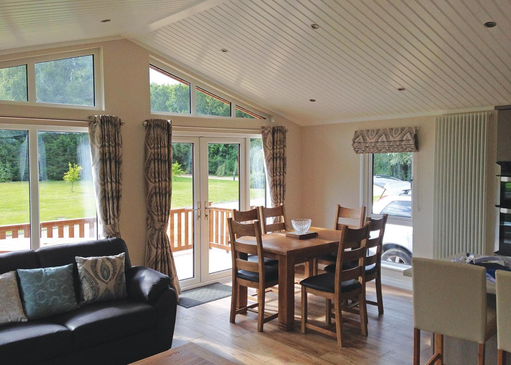 Langmere Lakes Lodges Hainford Extérieur photo